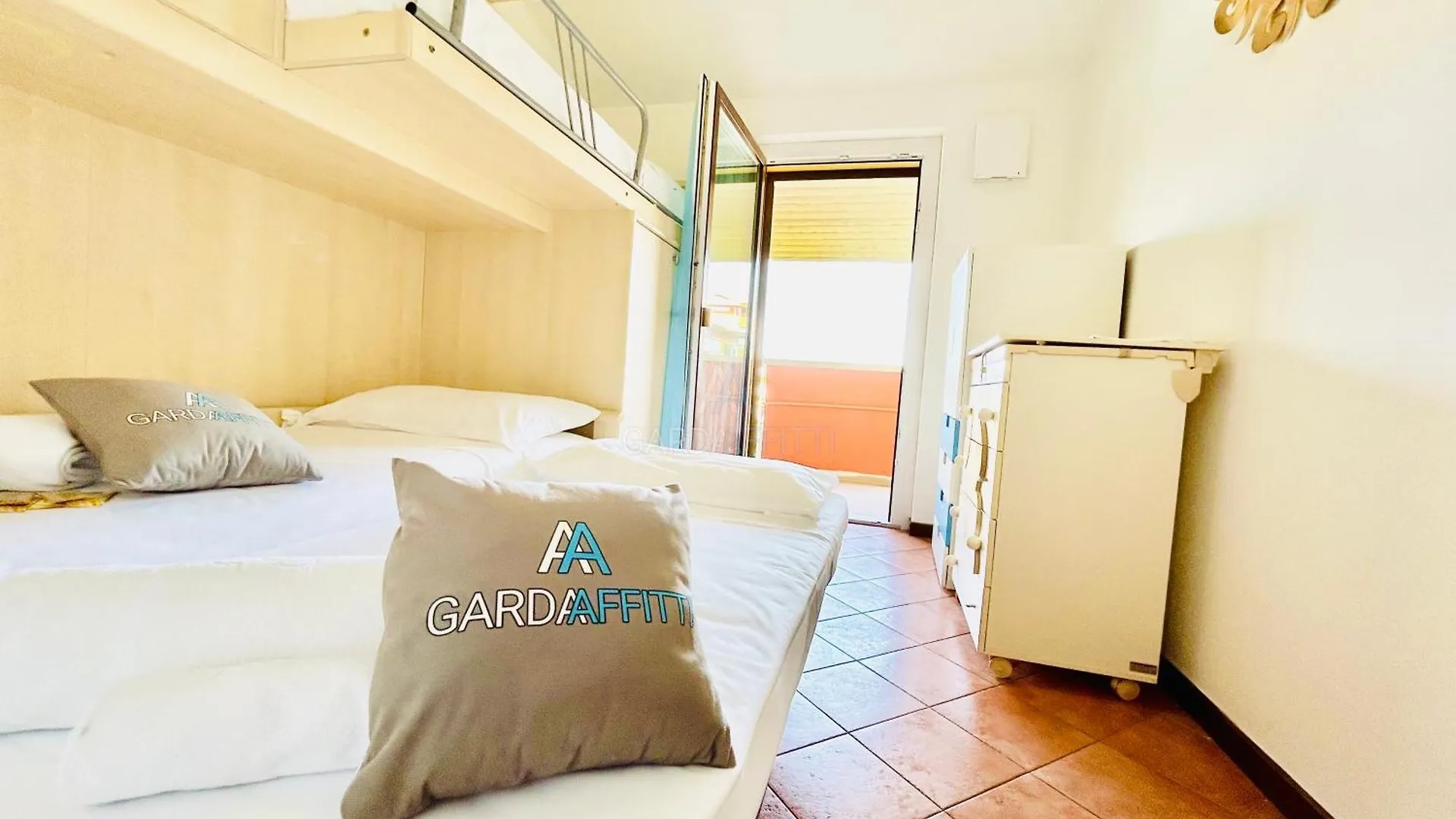 דירה סירמיונה New York Apartment-Comfort E Relax A 200M Dal Lago