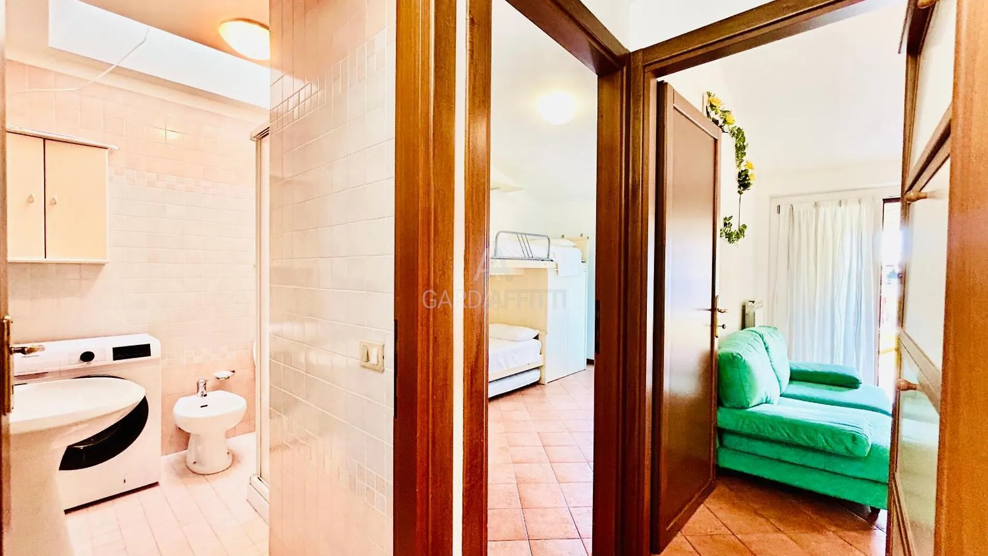 סירמיונה New York Apartment-Comfort E Relax A 200M Dal Lago איטליה